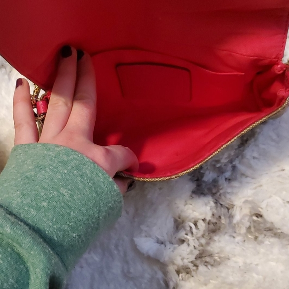 Coach crossbody with pink strap and trim. - Picture 4 of 4